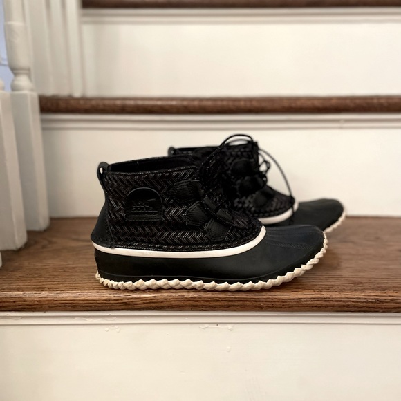 Sorel Boots - Picture 3 of 3